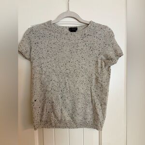 Medium Bloomingdale's Short-Sleeve Speckled Cashmere Light Gray with Black Fleck